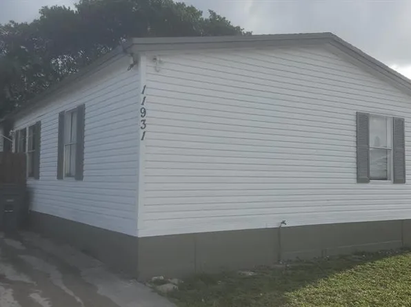 11931 Watergate Circle, Boca Raton, FL 33428
