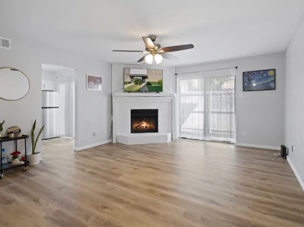 14800 Enterprise Dr, Farmers Branch, TX