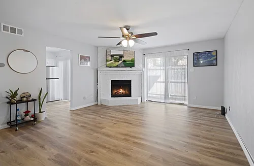 14800 Enterprise Dr Photo 1