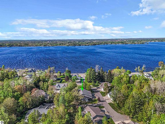 4th image of 122 Davidsen Shores Dr #18