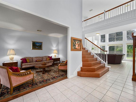 5th image of 1627 Heddon Falls Dr