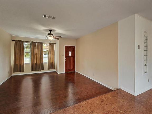 2nd image of 5914 Sunshine Dr