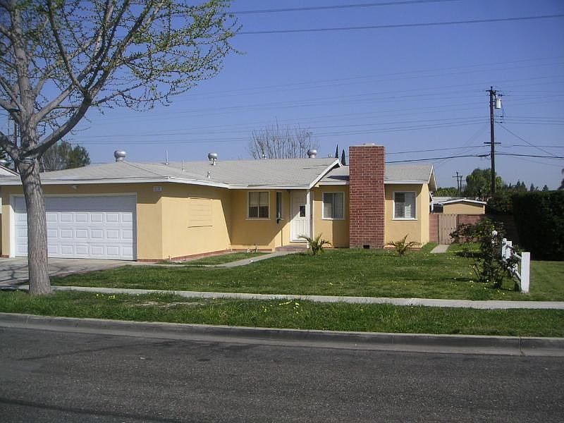 1st image of 1727 W Crestwood Ln