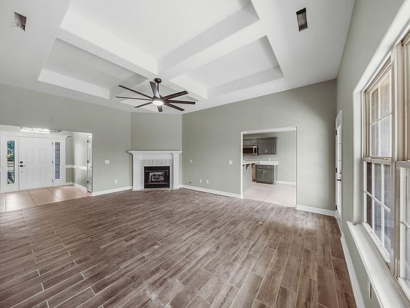 4th image of 6010 Overland Dr