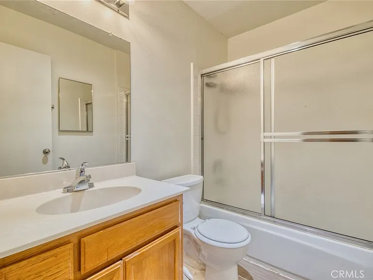 4546 Murietta Ave #105 — Photo 11