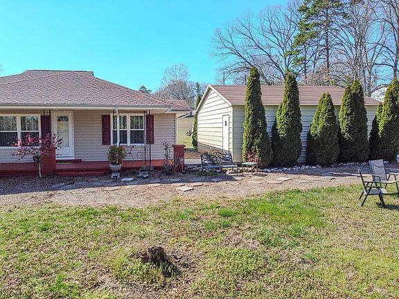 2nd image of 1205 Elliott St