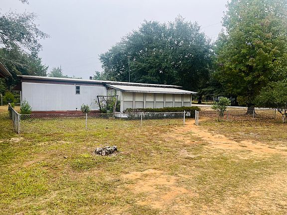 4th image of 18 W Orange Blossom Ave