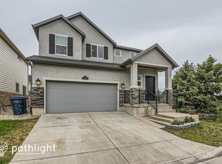 1204 E Roma Dr, Fruit Heights, UT 84037