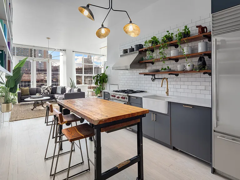 42 Main St #5AB — Photo 3