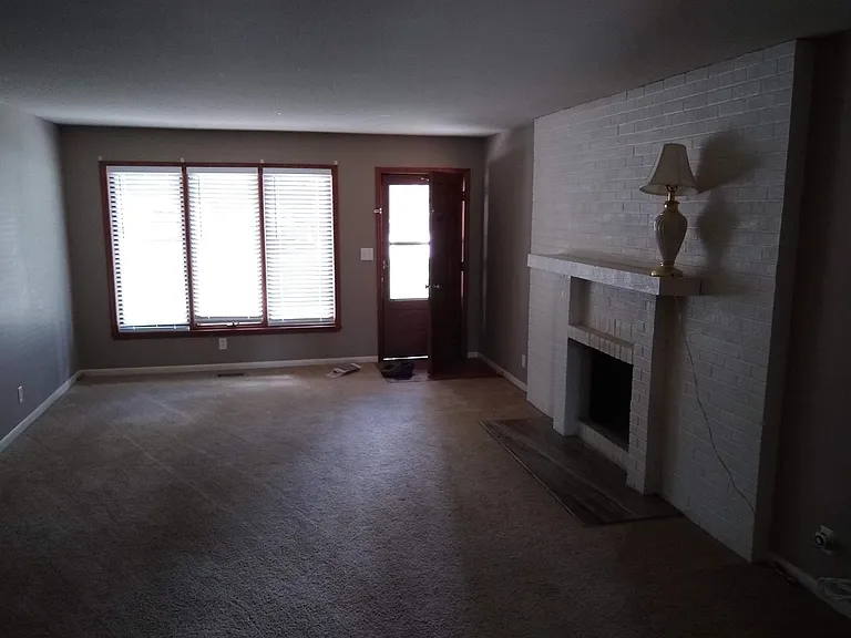 3409 Allendale Dr — Photo 8