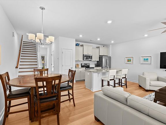 2nd image of 7906 Flatrock Park Dr