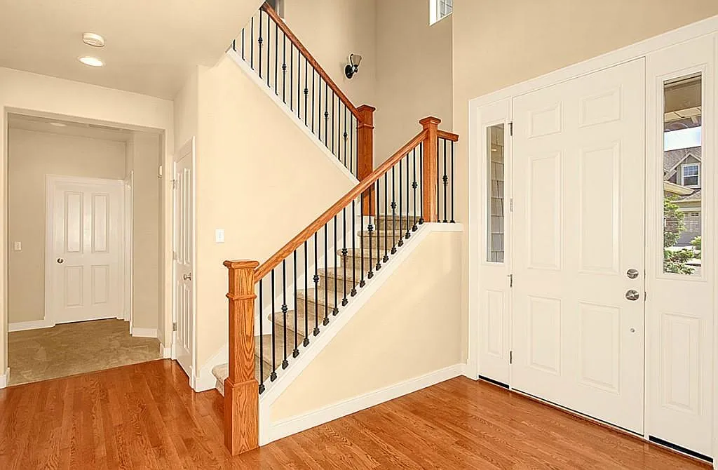 4 bed, 2920 sqft, $5,000 — Photo 2