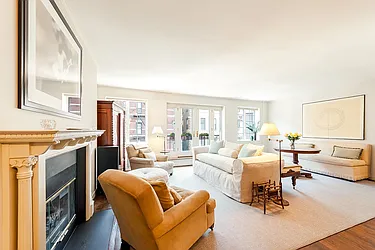 Sold by Dolly Lenz Real Estate LLC