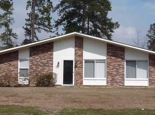 2641 Crosscreek Rd, Hephzibah, GA 30815