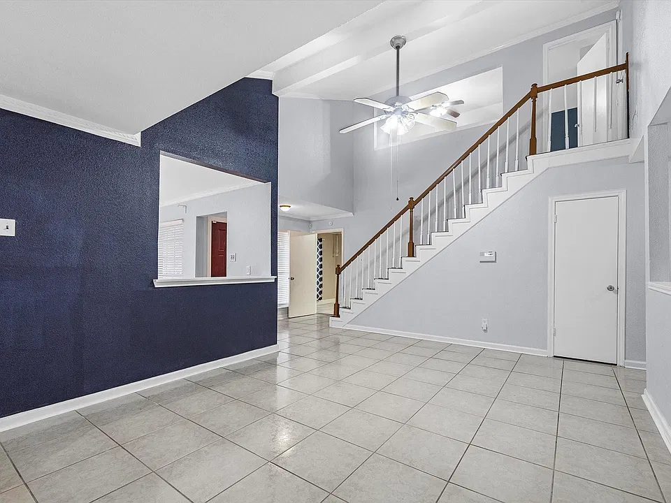 3823 Suttonford Dr