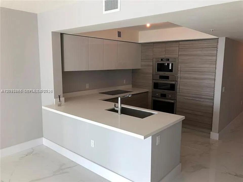 300 Sunny Isles Blvd #CU-4-1906