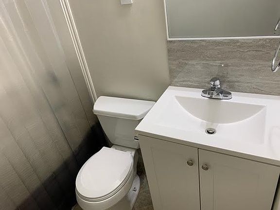 4th image of 1938 Preston Ave #1938