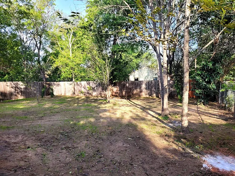 750 S Main St — Photo 29