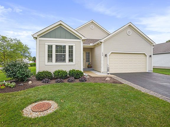 3rd image of 160 White Elm Dr