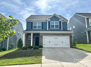 6020 Hampstead Pond Ln, Matthews, NC 28105