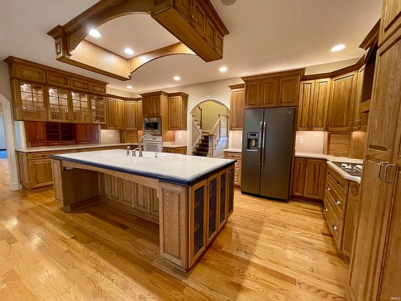4th image of 4030 W Breezewood Ct