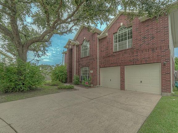 3rd image of 3803 Canton Dr