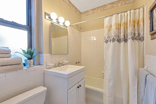 Sold by Corcoran | media 19