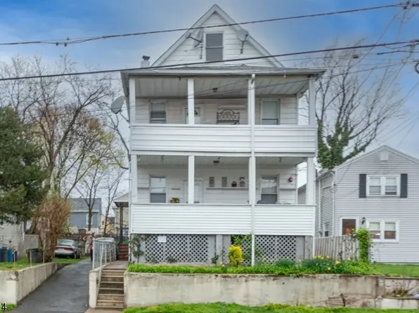 59 Willard St, Garfield City, NJ 07026
