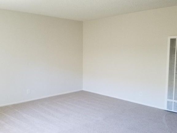 4th image of 316 N Howard St APT 3
