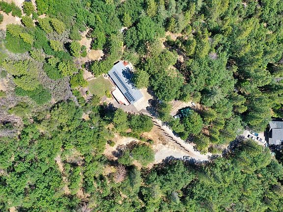 5th image of 1353 Cedar Oak Rd