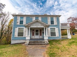 404 Rockford St, Mount Airy, NC 27030