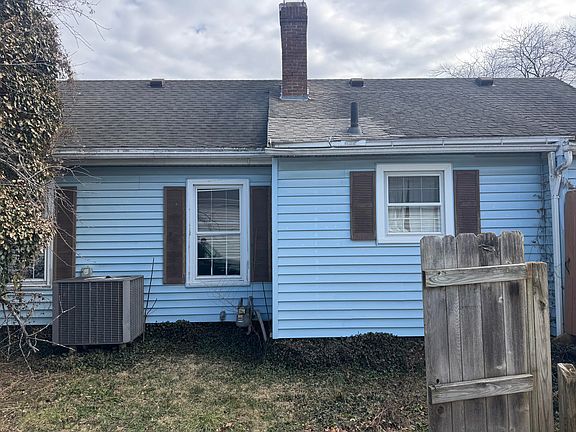 5th image of 1425 Sheaff Rd