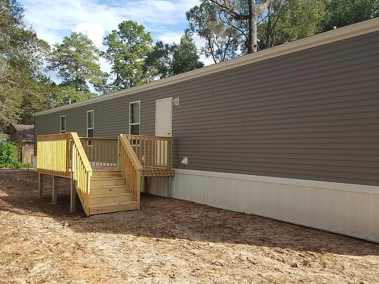 Back Entrance - 10 x 10 Wood Deck