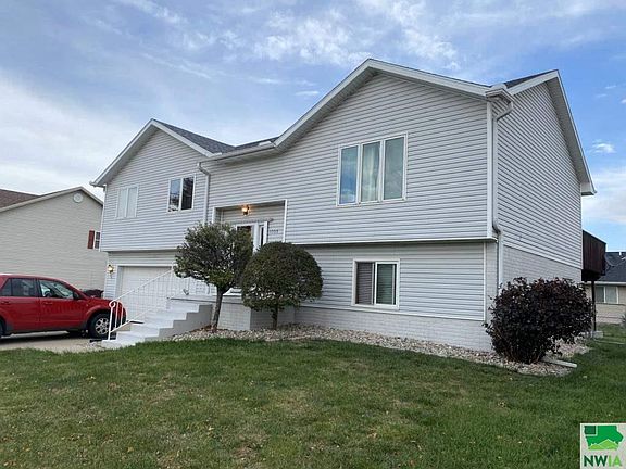 3rd image of 1508 Chokecherry Ln