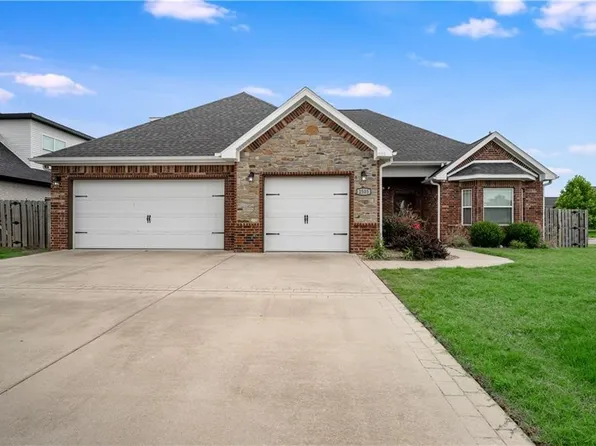 2505 SW Worthington Ave, Bentonville, AR 72713