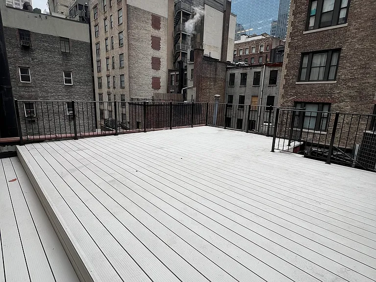 44 W 56th St #4 — Photo 2