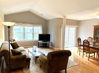 631 East St UNIT D203, Mansfield, MA 02048