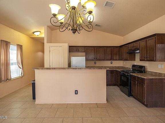3rd image of 11932 Mesquite Lake Ln