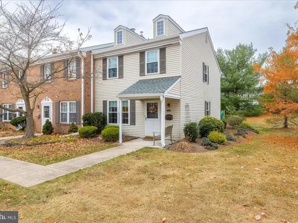 410 Centennial Ct, Lansdale, PA 19446