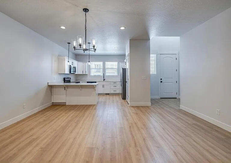 1456 N 3920 W — Photo 7