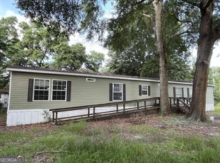 175 Bob White Cir, Jesup, GA 31545