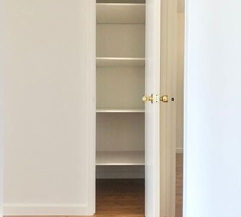 5th image of 371 22nd Ave APT 3