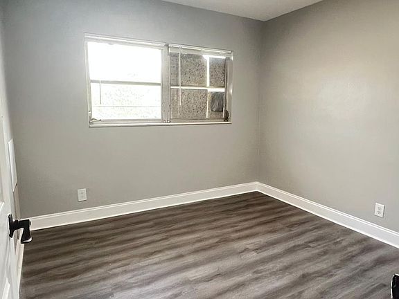 4th image of 2730 4th St N #11