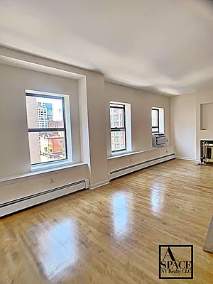 Rented by A Space Realty NY LLC | media 7