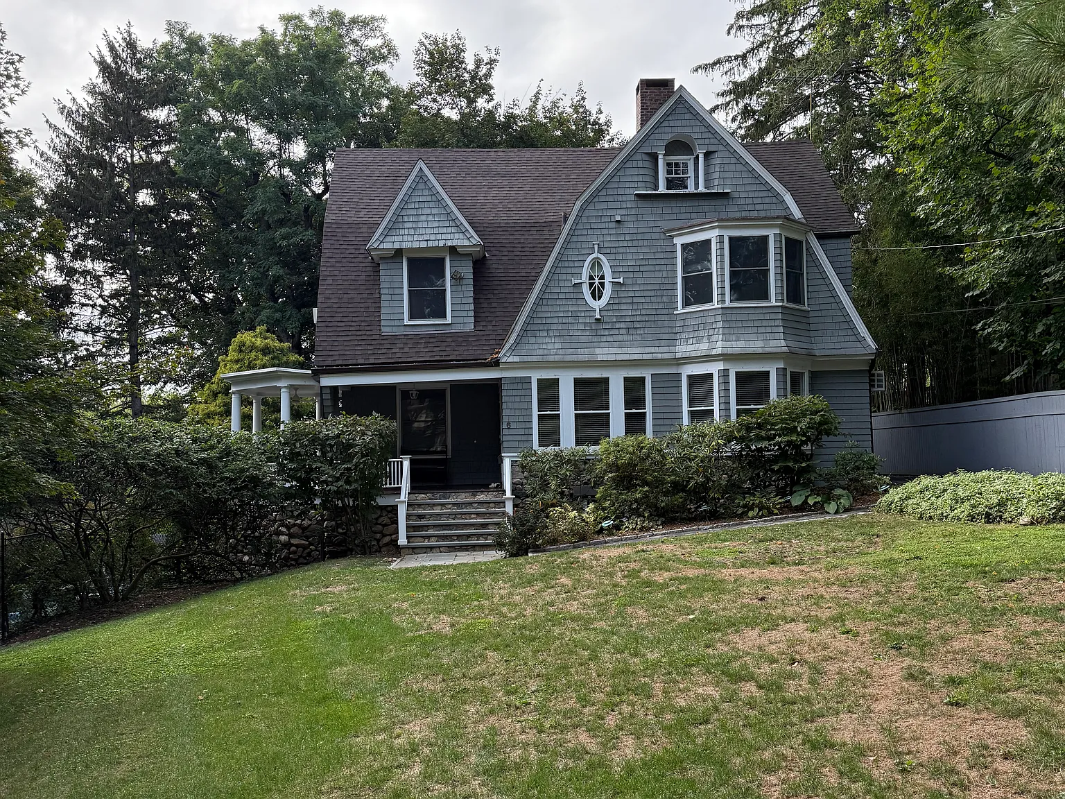 Vermont Ave, White Plains — Photo 2