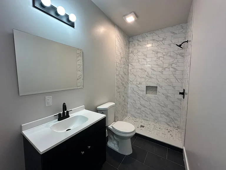 213 French St — Photo 19