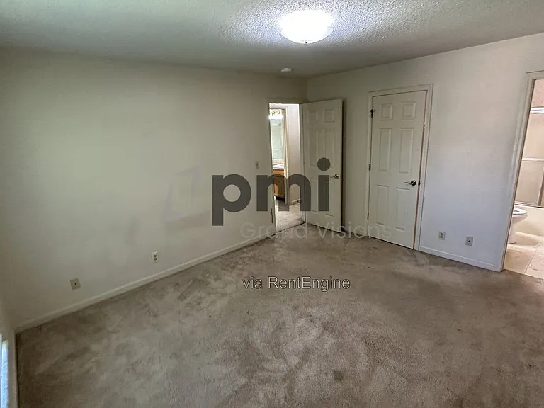 1306 Arthur Ave #12 — Photo 17