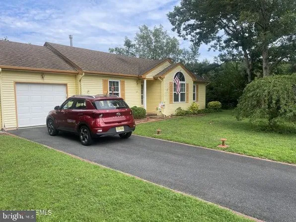 225 Privateer Rd, Manahawkin, NJ 08050