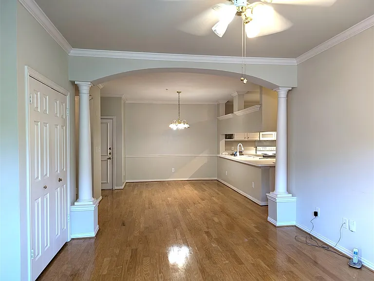2111 Welch St #B208 — Photo 7