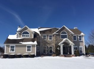 31 Sweetgum Ln, Miller Place, NY